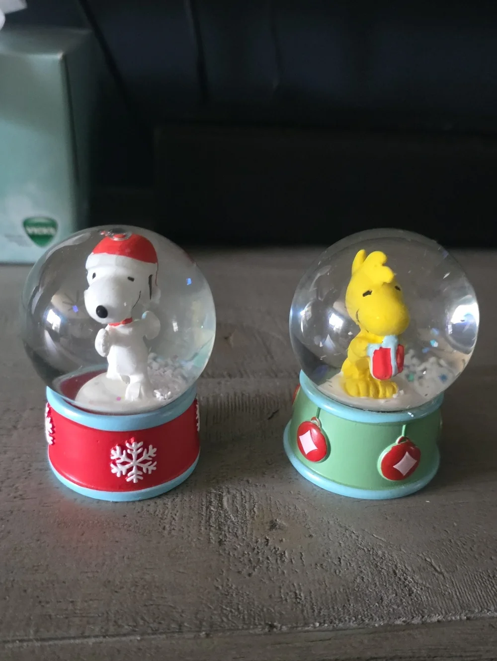 Peanuts Holiday Snow Globe Set - Red & Green 2.5